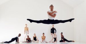 Descubre los mejores consejos para destacar en competencias de danza. Aprende sobre entrenamiento, vestuario y técnicas para impactar en el escenario.