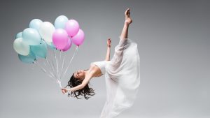Bailarina demostrando los beneficios de la danza
